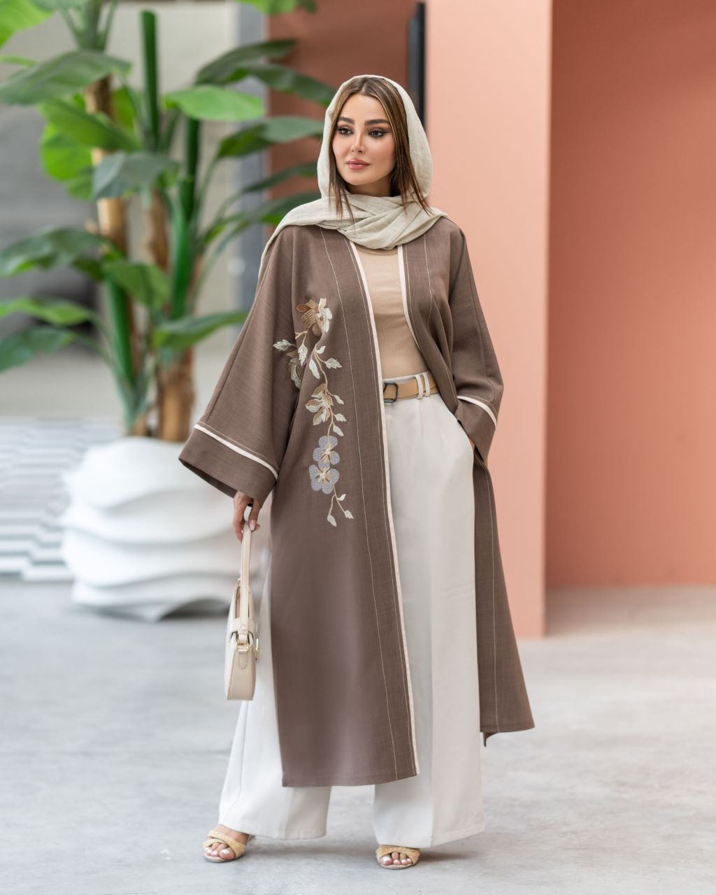عبا گلدوزی بهارگل