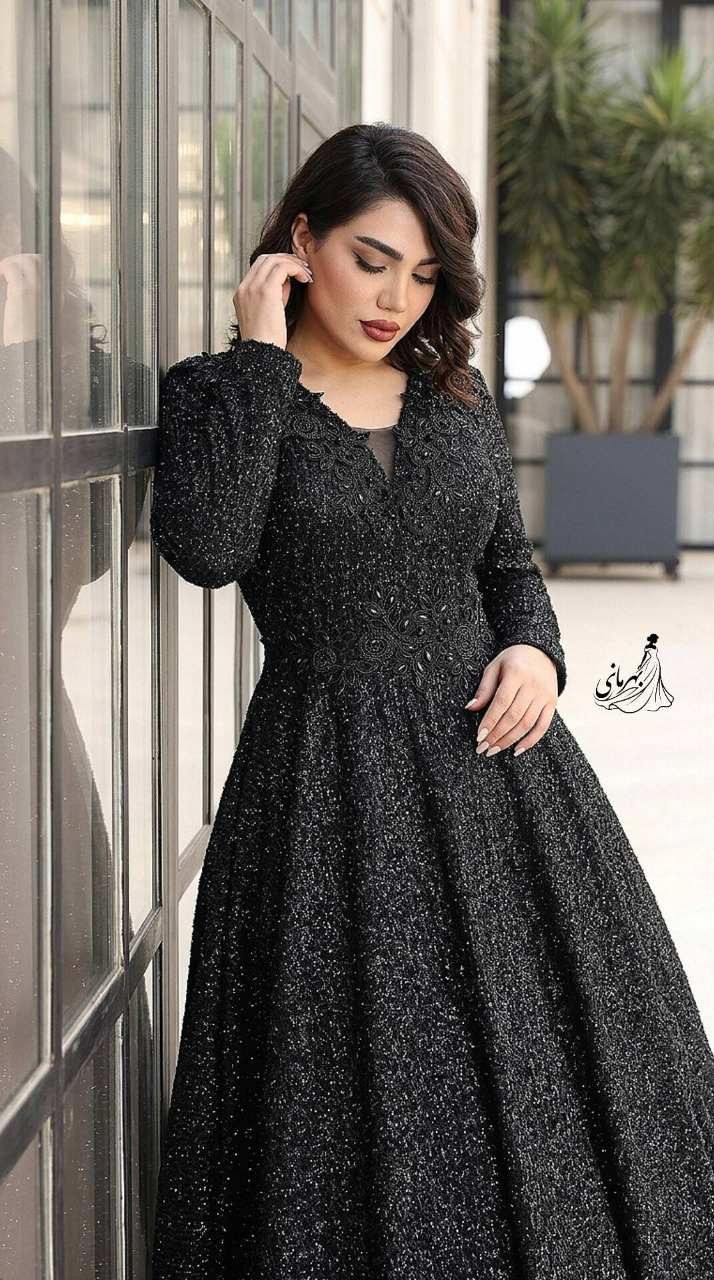 پیراهن مجلسی دانتل چمنی سنگ دوزی شده زرین ۳
