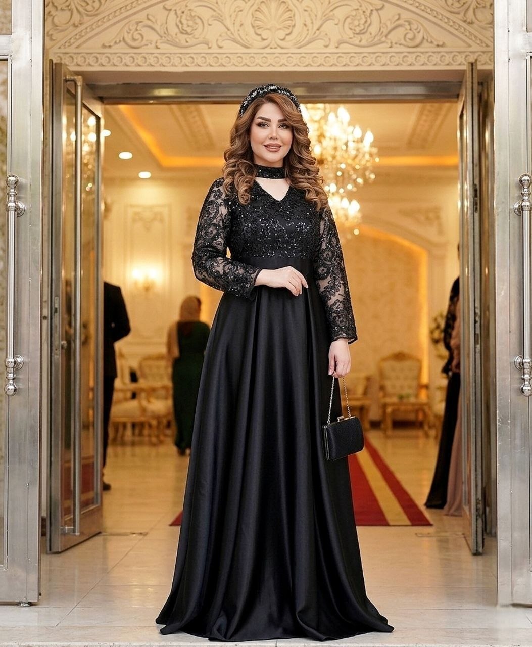 پیراهن مجلسی ساتن و گیپور دوزی پناه