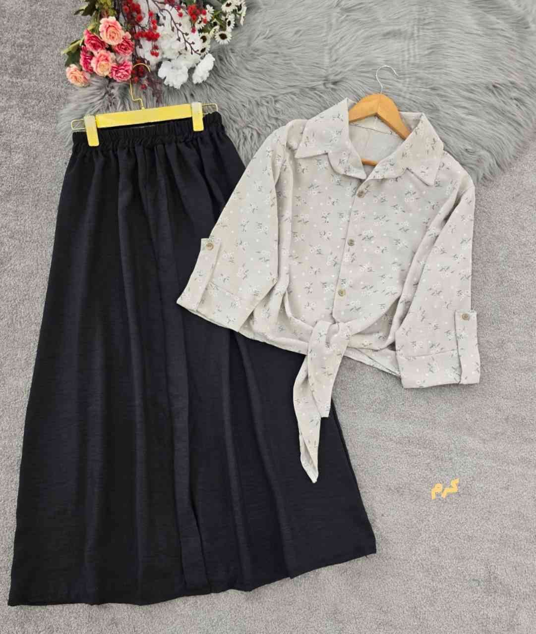 ست شومیز گل گچی جلو گره ای و دامن ستوده