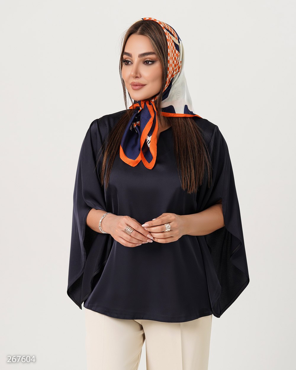 شومیز جلو بسته آستین کلوش ساتن مهرتا
