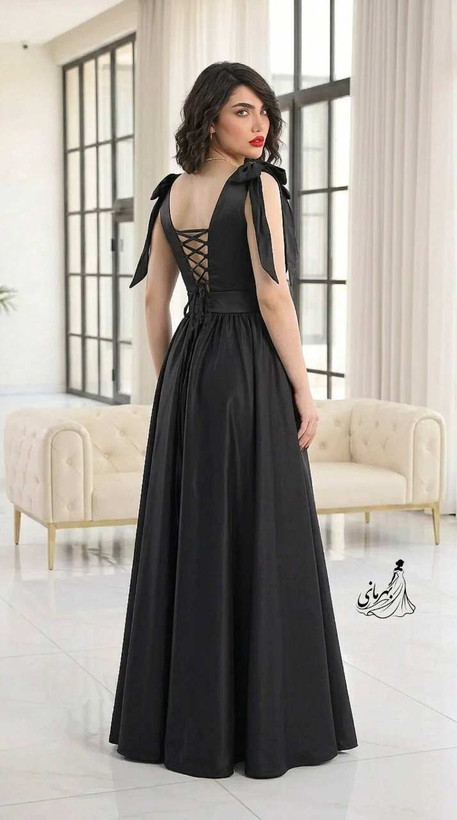 پیراهن مجلسی سرشانه گل لاله