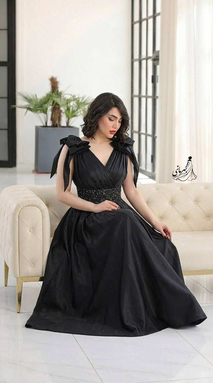 پیراهن مجلسی سرشانه گل لاله